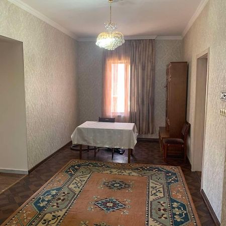 Tinas Sweet Home Batumi Esterno foto